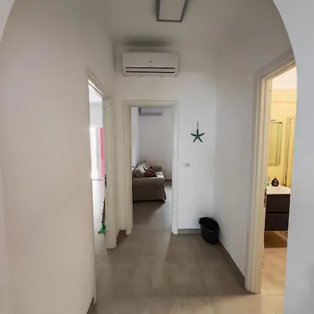 Sea View And Relaxation With Garden Apartment